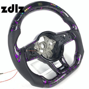 <span class=keywords><strong>Volant</strong></span> Personnalisé en Fibre de Carbone Forgée Violet Poudre à LED pour Volkswagen VW <span class=keywords><strong>Golf</strong></span> 7 MK7 et <span class=keywords><strong>Golf</strong></span> <span class=keywords><strong>6</strong></span> MK6 <span class=keywords><strong>GTI</strong></span> - Product Image 2