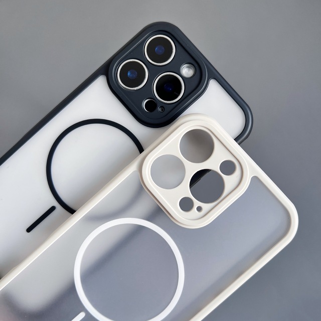 For iPhone 17 Pro Matte Magnetic Phone Case Luxury Wireless Charge Soft Touch Hard Mobile Case for iPhone 17 16 15 14 13 Pro Max