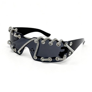 Lunettes de soleil Y2K cool à bouclier décoratif en forme de lacet de <span class=keywords><strong>chaussure</strong></span> steampunk 2026, verres foncés, pour fête, mode une pièce, lunettes unisexe avec diamants - Product Image 4
