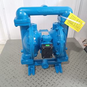 Pompe à double membrane pneumatique en fonte Sandpiper S15 avec membrane en néoprène et clapet anti-retour Warren <span class=keywords><strong>Rupp</strong></span> Pump - Product Image 2