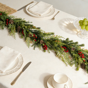 Ghirlanda Natalizia Personalizzata in PE/PVC con Foglie di Ciliegio e Rami di Pino - Decorazione da Parete Ignifuga Ecologica Fatta a Mano per Feste - Product Image 3