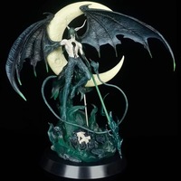 Figura en Caja de la Serie Death God GK Extra-Large Black Pearl Urciola Sifia Little Uchiwa con Luz