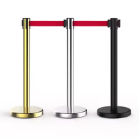 Barrière télescopique rouge en acier inoxydable pour files d'attente, contrôle des foules, isolation, banque, aéroport, MetaRubber MR-BP2MG 320mm 900mm