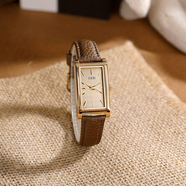 Vintage Rectangle Dial Women’s Quartz Watch with Textured Leather Strap, Elegant Minimalist Dress Wristwatch