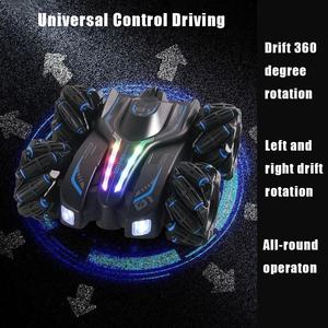 AiJH 2,4 GHz Dual-Sided Racing RC <span class=keywords><strong>Car</strong></span> 4WD Drive Stunt Vehicle Spray Doble Control remoto Coche Juguetes - Product Image 5