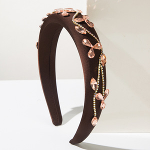 Elegante Diadema de Pedrería Multicolor, Banda Ancha para Peinados Apanados y Ondas Sueltas, Regalo para Ella - Product Image 3