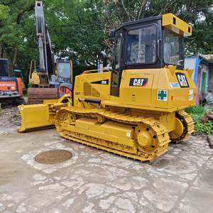 Mini CAT D5K Engin de terrassement Bulldozer sur chenilles d'occasion bon marché avec pompe à moteur central en stock - Product Image 1