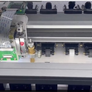 Máquina Automática de Corte de Etiquetas Nantou con Rodillos Dobles, Alimentación Continua, Alta Eficiencia para la Industria Automotriz - Product Image 5