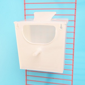 กล่องรังนกพลาสติกแบบเรียบง่ายทันสมัย เป็นมิตรกับสิ่งแวดล้อม สำหรับเลี้ยงในร่ม พร้อมปุ่มล็อคแน่นหนา - Product Image 4