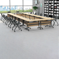 Table de collaboration exécutive avec connectivité AV, station de charge et structure stable pour centre de conseil