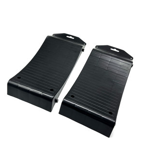 Rampes économiseuses de pneus Rampes de voyage portables pour véhicule pour le stockage Spot plat et prévention des pneus crevés - Product Image 2