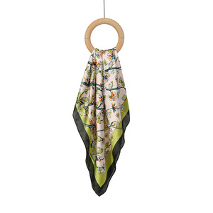 Écharpe carrée pour femme musulmane, 70 motifs floraux à pois, 100% polyester, style vintage, printemps, atmosphère coréenne, protection solaire avancée - Product Image 5