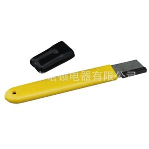 Aiguiseur de couteaux NuoTen en acier tungstène, outil d'affûtage manuel pour la cuisine et l'extérieur, avec capuchon de protection - Product Image 3