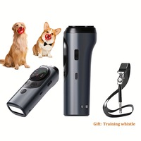 Répulsif Canin Ultrasonique Chaud à Trois Têtes en Plastique, Dispositif Anti-Aboiement Rechargeable, Entraîneur d'Animaux pour Dissuasion Extérieure des Chiens
