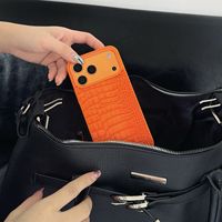 Nouvelle coque de luxe en cuir à motif crocodile, semi-rigide, avec dissipation thermique, pour iPhone 17 16 15 Pro Max – Modèle tendance des influenceurs