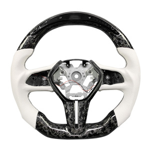 Accessoires intérieurs personnalisés pour Q60 QX55 Q50 2017-2024, volant en cuir perforé en fibre de carbone forgé avec LED - Product Image 1