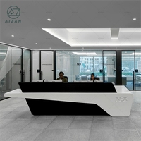 Comptoir de réception clinique dentaire moderne en pierre blanche Bureau de caissier d'angle en forme de L avec design de vague d'eau LED