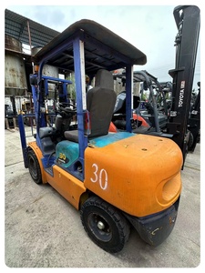 <b>Used</b> Komatsu FD30 Diesel 3 Tons Forklift 4WD Rough Terrain with Solid Tires and Hydraulic Mast - Product Image 3