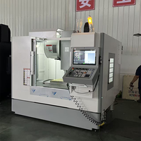 Centre d'usinage vertical CNC intelligent VMC1160 avec système KND AI, pour l'automobile, la fabrication de moules, le fraisage de composants mécaniques