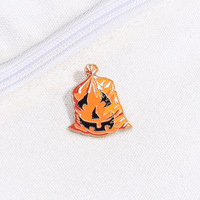 Fabrication de tête de sac poubelle Halloween crâne citrouille épinglettes décoratives en métal film d'horreur émail doux épinglette