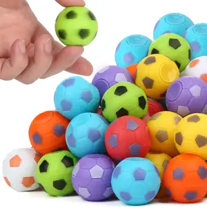फैक्टरी मिनी फुटबॉल के लिए पार्टी के पक्ष में Fidget तनाव गेंद स्पिनर बच्चे हाथ में वयस्कों के लिए डेस्क कताई खिलौना थोक मोजा Stuffer