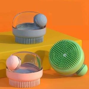 Cepillo Corporal de Silicona para Pelo de Mascota con Dispensador de Jabón y Champú, Masajeador de Baño para Perros y Gatos, para Uso en el Baño, Hecho de Plástico - Product Image 5