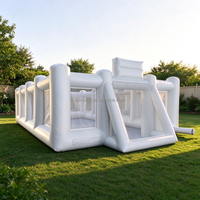 Terrain de sport gonflable blanc, terrain de football et de basketball gonflable, grande arène de jeu gonflable pour location de fête, jeu en plein air pour enfants et adultes