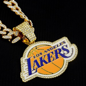 <span class=keywords><strong>Collar</strong></span> de oro de moda con cadena cubana de aleación, <span class=keywords><strong>estilo</strong></span> europeo-americano, transfronterizo, multicapa, con circonitas incrustadas y temática de los Lakers - Product Image 5