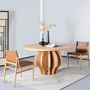 FINNNAVIANART फर्नीचर नॉर्डिक नई डिजाइन घरेलू ठोस लकड़ी के फ्रेम गोल डाइनिंग टेबल सेट और कुर्सियाँ