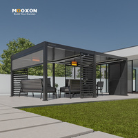 Pergola extérieure télécommandée avec toit bioclimatique et éclairage intégré