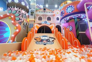 Aire <span class=keywords><strong>de</strong></span> jeux intérieure pour centre commercial avec toboggan, piscine à balles, jeux <span class=keywords><strong>de</strong></span> projection interactifs, <span class=keywords><strong>parcours</strong></span> d'obstacles, 140 m², capacité <span class=keywords><strong>de</strong></span> 500 kg - Product Image 2