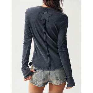 เสื้อถักแขนยาวผู้หญิงแบบเว้าคอ ทรงหลวม สไตล์วินเทจ ลำลอง - Product Image 4