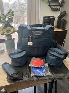 Bolsa de Viaje para Mascotas de Gran Capacidad con 2 Bolsas para Comida, Aprobada por Aerolíneas, para Perros y Gatos (Muestra Gratis) - Product Image 5