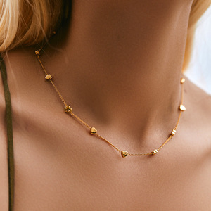 สร้อยคอกระดูกไหปลาร้าสแตนเลสสตีล18K สีทองปรับได้พร้อมแรงบันดาลใจในการออกแบบหัวใจแห่งรักและแฟชั่นที่หรูหราสำหรับผู้หญิง - Product Image 2