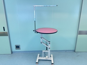Tierpflegetisch mit Verstellbarer Höhe und Runder Oberfläche für Zoohandlungen und Tierkliniken, Hundepflegetisch - Product Image 6