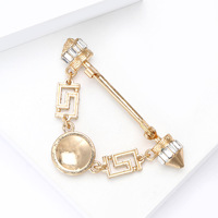 2025 à la mode Vintage haute qualité luxe alliage strass méduse tête broche pour unisexe fête cadeaux