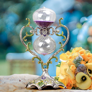 Reloj de Arena Creativo en Forma de Corazón, Personalizable, Adorno de Escritorio, Regalo Romántico, Temporizador de Arena Metálico, Decoración de Estilo Europeo - Product Image 3