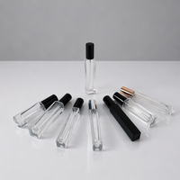 Flacon de parfum vide en verre rechargeable de 10 ml et 15 ml, carré et cylindrique, avec logo personnalisé et pulvérisateur à pompe, prix de gros