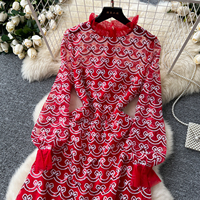 Robe longue décontractée élégante pour femme, en dentelle rouge brodée, coupe trapèze, manches longues, pour tous les jours, les fêtes et les vacances