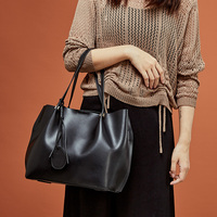 Sac à main en cuir véritable pour femmes, sacoche d'épaule de luxe, fourre-tout personnalisé, nouvelle collection 2020