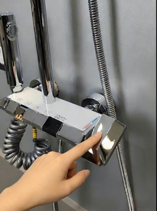 Système de douche mural en acier inoxydable avec barre coulissante, <span class=keywords><strong>mitigeur</strong></span> thermostatique, pommeau de douche carré à jet pluie/jet massant - Product Image 3