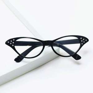 Lunettes de soleil œil de chat tendance avec strass, monture noire et rouge, transmission lumineuse de 99,4 %, unisexe, style décoratif - Product Image 3