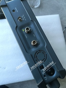 Analyseur de spectre portable WillTek Aeroflex HSA 9102B 4 GHz 9102 M 248 806 d'occasion 80% neuf - Product Image 4