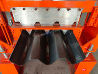 China Howann Speedway W Beam Guardrail Highway Máquina formadora de rollos de placa de metal
