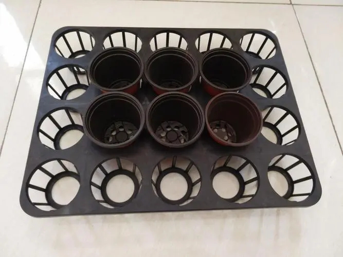 Simple Convenient Plastic Pot Tray Tear Resistant Glazed
