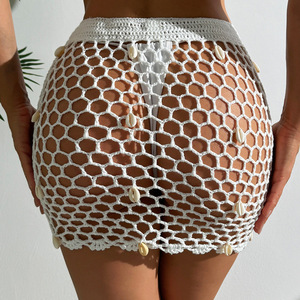 Copricostume da Spiaggia all'Uncinetto Fatto a Mano con Coulisse Laterale e Ciondolo a Conchiglia - Mini Gonna Sexy con Laccetti Laterali per Donna - Product Image 5