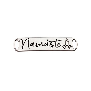 Di modo braccialetto fatto a mano tag maker custom design decorazione smalto charms <span class=keywords><strong>nome</strong></span> per gli uomini braccialetto - Product Image 1