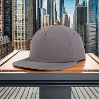 Logotipo personalizado 5 Panel Hip-Hop Béisbol Snapback Cap Gorras deportivas impermeables con bordado de ala plana para el rendimiento