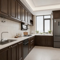 Armoires de cuisine en bois massif de style américain classique au design moderne avec moulures décoratives, conçues pour les villas et les résidences haut de gamme.