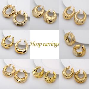 Aretes de Aro Grandes, Clásicos, Geométricos, de Latón, Estilo Vintage, para Novia, de Lujo, Chapados en Oro de 14K, con Gancho - Product Image 2